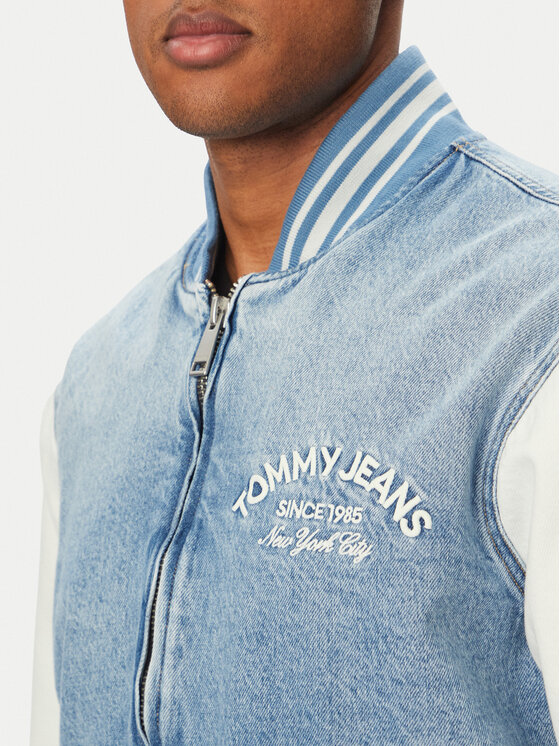 Tommy Jeans Tommy Jeans Bomber jakna DM0DM22498 Modra Regular Fit