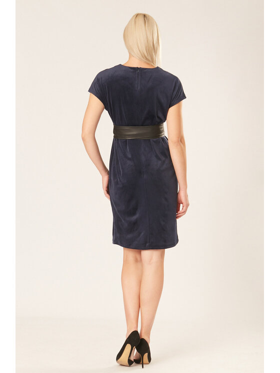 QUIOSQUE QUIOSQUE Každodenné šaty VELURI DRESS Tmavomodrá Regular Fit