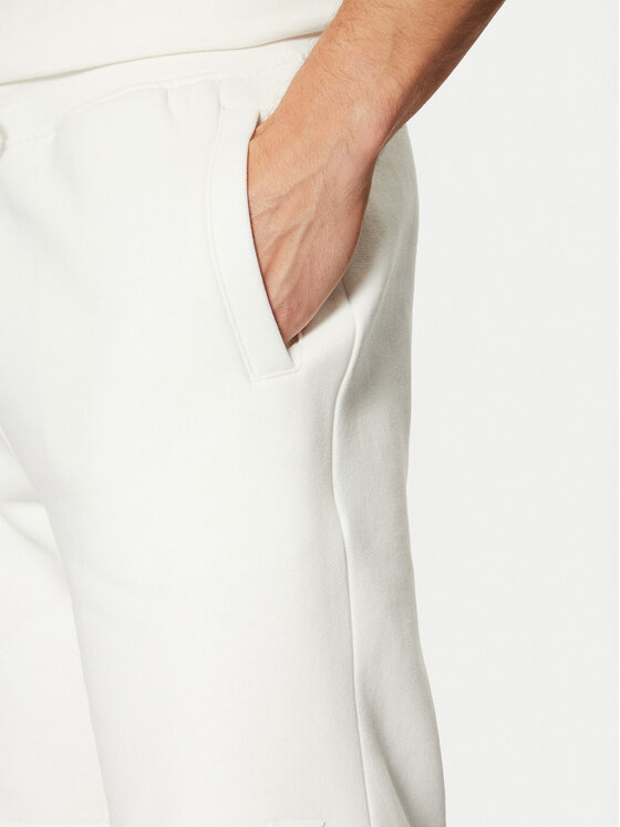 Guess Guess Sportiniai šortai Z2YD04 K9V31 Spalvota Slim Fit