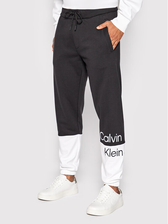 Calvin Klein Jeans Calvin Klein Jeans Долнище анцуг J30J320890 Черен Regular Fit