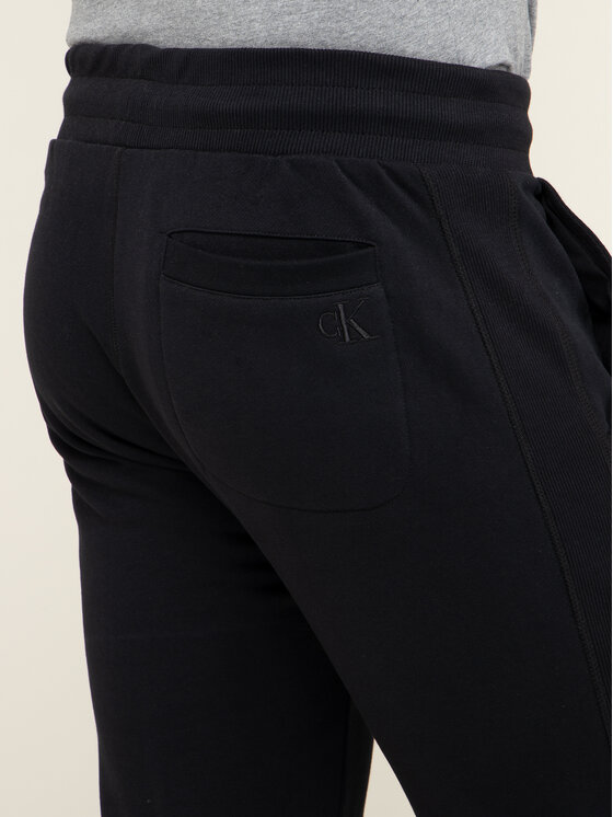 Calvin Klein Jeans Calvin Klein Jeans Sportinės kelnės J30J314066 Juoda Regular Fit