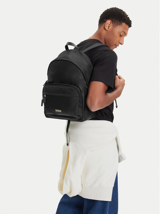 Calvin Klein Rucsac Sleek Round Backpack LV04D3143G Negru