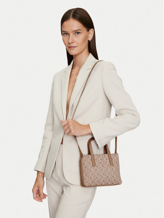 Calvin Klein Handtasche Ck Must Mini Tote K60K612277 Braun | Modivo.de