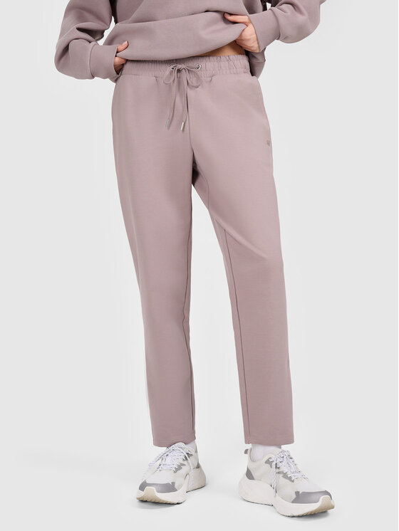 4F 4F Spodnie dresowe ESSENTIALS Beżowy Regular Fit