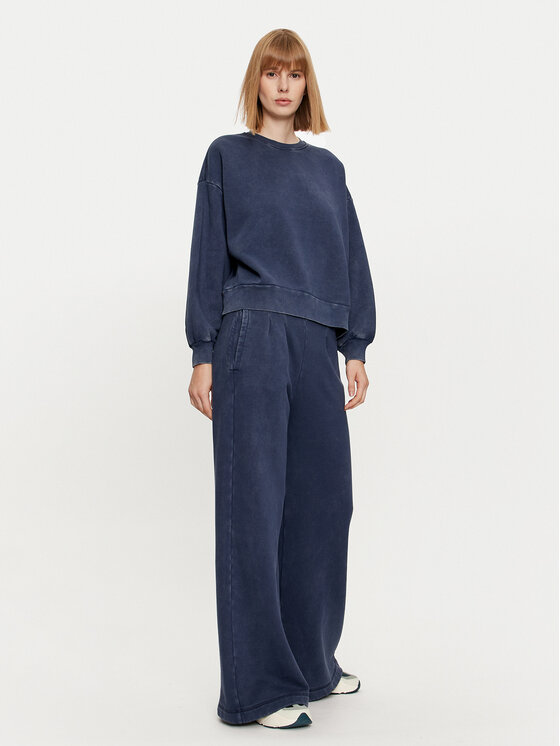 Deha Deha Spodnie dresowe C12175 Granatowy Relaxed Fit
