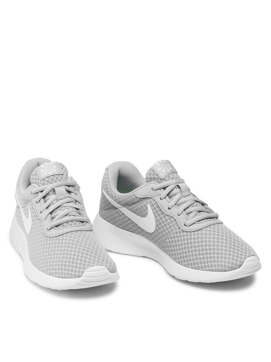 Nike Nike Tenisice Tanjun DJ6258 003 Siva