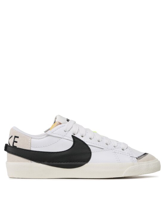 Nike Sneakersy Blazer Low '77 Jumbo DN2158 101 Biela