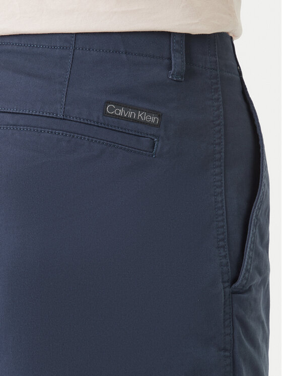 Calvin Klein Jeans Calvin Klein Jeans Kratke hlače iz tkanine LV04RF617G Mornarsko modra Regular Fit