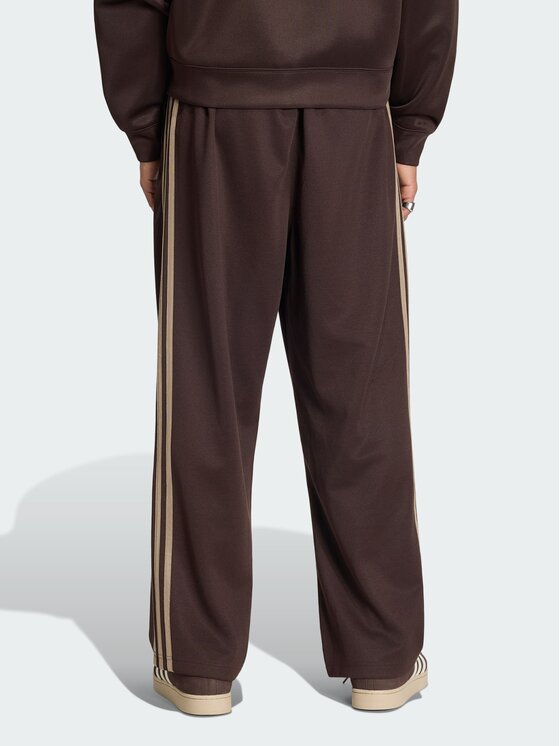 adidas adidas Spodnie materiałowe 159018 Brązowy Loose Fit