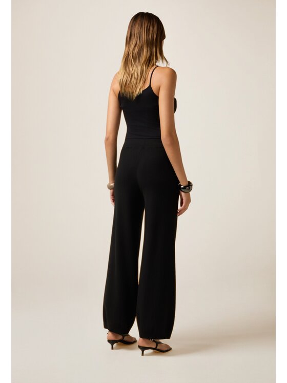 Oltre Oltre Pantaloni di tessuto P665J002342N033 Nero Baggy Fit