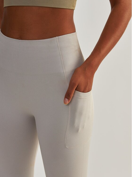 BeShaped BeShaped Legginsy z Kieszeniami Lift Me Up Szary Shaping Fit