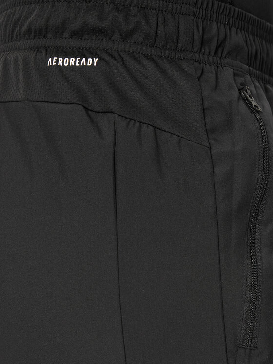 adidas adidas Športové kraťasy Train Essentials Woven Training Shorts IC6976 Čierna Regular Fit