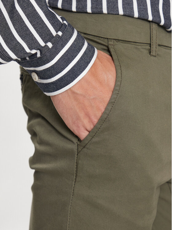 Lindbergh Lindbergh Chinosy 30-005044 Zielony Slim Fit