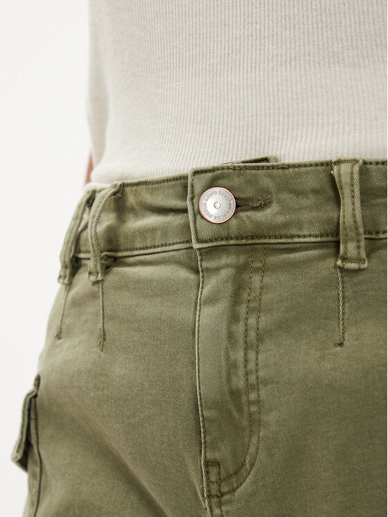 ONLY ONLY Pantaloncini di tessuto Missouri 15328087 Verde Regular Fit