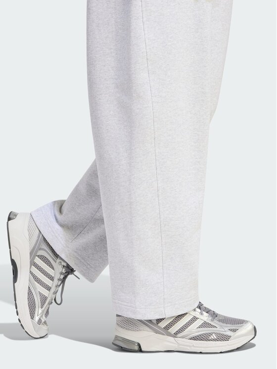 adidas adidas Spodnie materiałowe 165478 Szary jasny Regular Fit