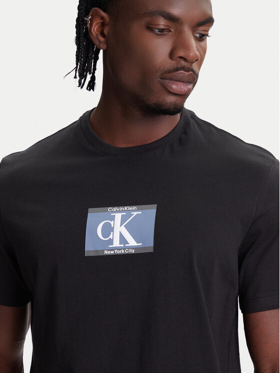 Calvin Klein Calvin Klein T-shirt Box Tape Graphic LV04RC854G Crna Regular Fit