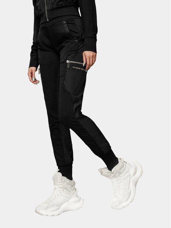 MADE BY SOCIETY MADE BY SOCIETY Spodnie materiałowe Pantaloni cargo - P26656 Czarny Basic Fit