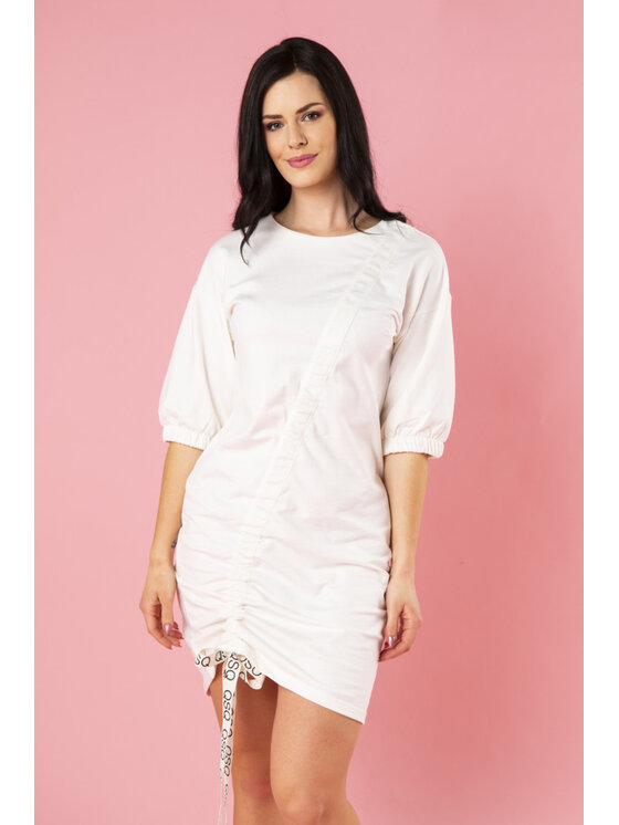 QUIOSQUE QUIOSQUE Sukienka codzienna Quiosque 4OR013100 Biały Regular Fit