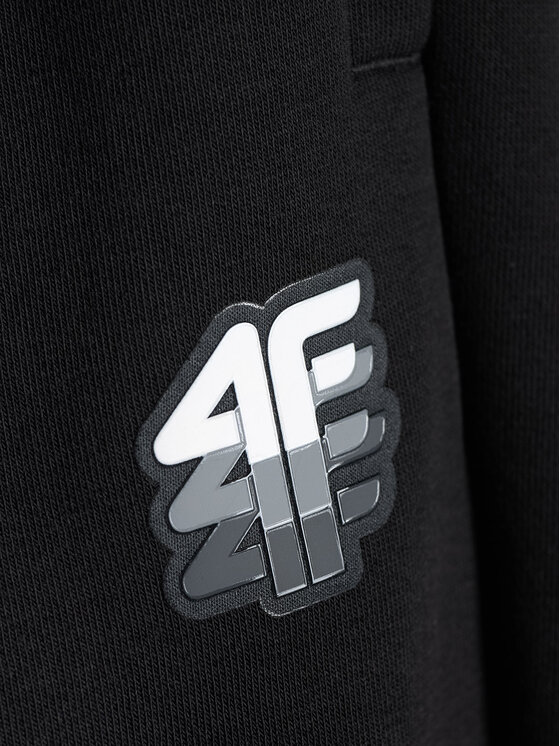 4F 4F Spodnie dresowe IRON MODE Czarny Regular Fit