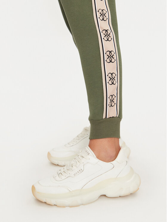 Guess Guess Jogginghose Britney V2YB15 KB3P2 Grün Regular Fit