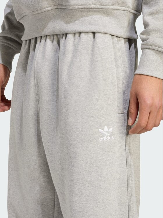 adidas adidas Spodnie dresowe 150893 Szary Loose Fit