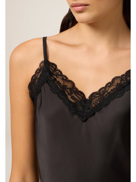 Oltre Oltre Blusa 2293J700744N033 Nero Slim Fit