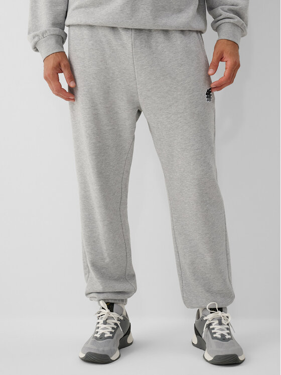 4F 4F Spodnie dresowe IRON MODE Szary jasny Regular Fit