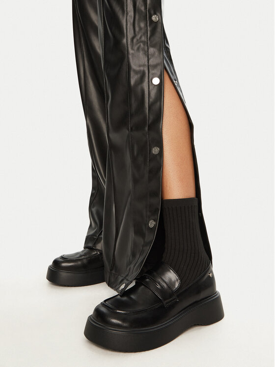 HUGO HUGO Панталони от имитация на кожа Hileda-1_B 50522349 Черен Straight Leg
