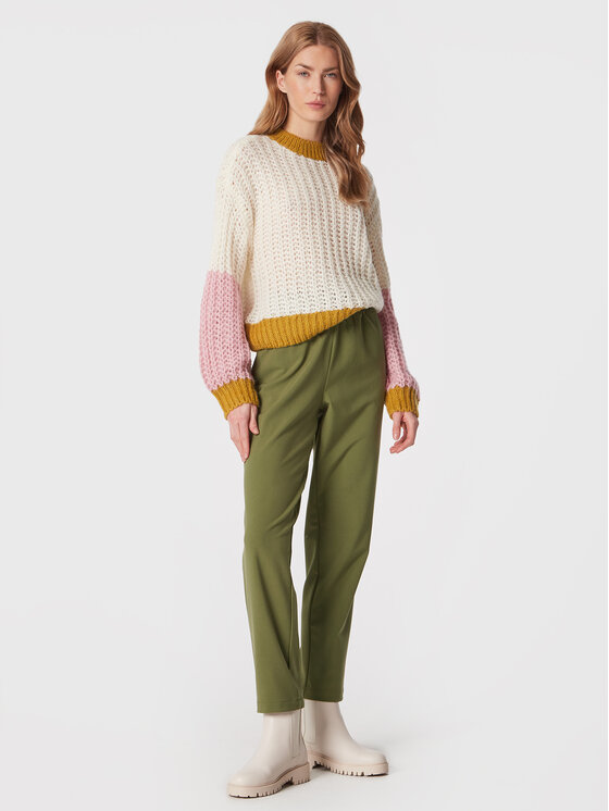 Moss Copenhagen Moss Copenhagen Spodnie materiałowe Kesia 16940 Zielony Relaxed Fit