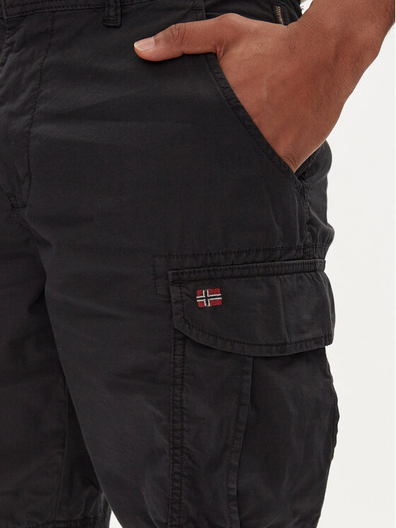 Napapijri Napapijri Pantalon scurți din material Noto 2.0 NP0A4HOQ Negru Regular Fit