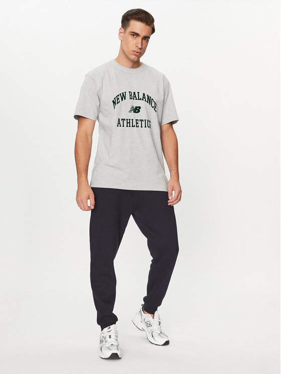 New Balance New Balance Тишърт Athletics Varsity Graphic T-Shirt MT33551 Сив Regular Fit