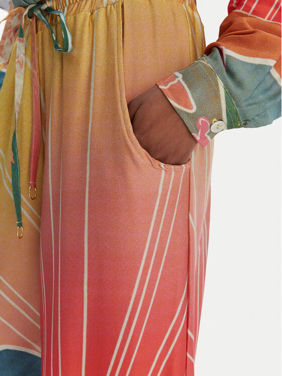 Maaji Maaji Pantaloni di tessuto Sakura Scenery Ophelia PT1836CPA007 Giallo Relaxed Fit