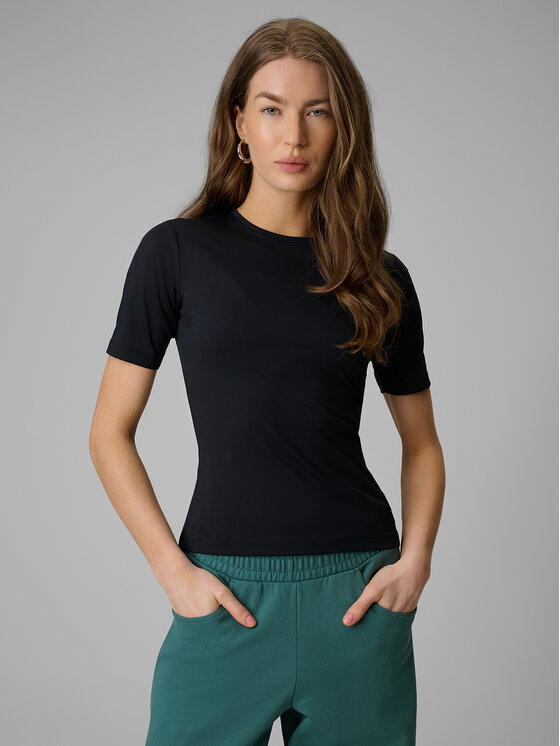 4F 4F T-Shirt ESSENTIAL 2 Czarny Slim Fit