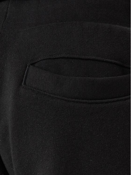 Guess Guess Pantaloni scurți sport Z6RD06 KAIJ1 Negru Regular Fit