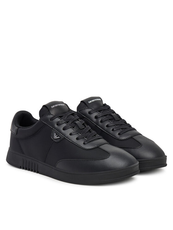 Emporio Armani Emporio Armani Sneakersy EM003062 AF18210 UC001 Čierna