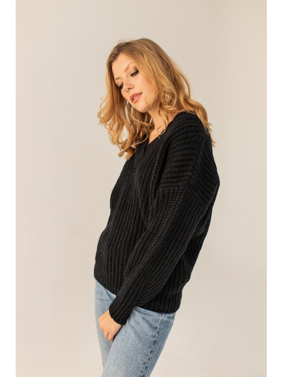 Entelier Entelier Sweter z dekoltem Czarny Oversize