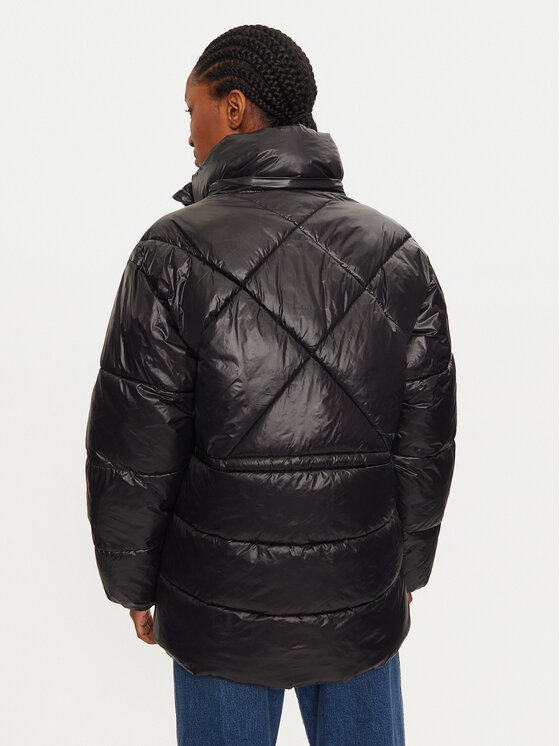 KARL LAGERFELD KARL LAGERFELD Vatovaná bunda 246W1510 Černá Regular Fit