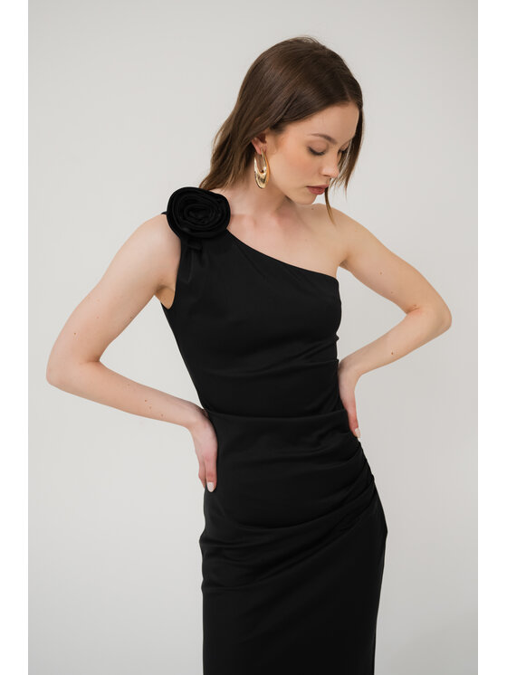 ROSE AVENUE ROSE AVENUE Sukienka wieczorowa LAUREN Czarny Slim Fit