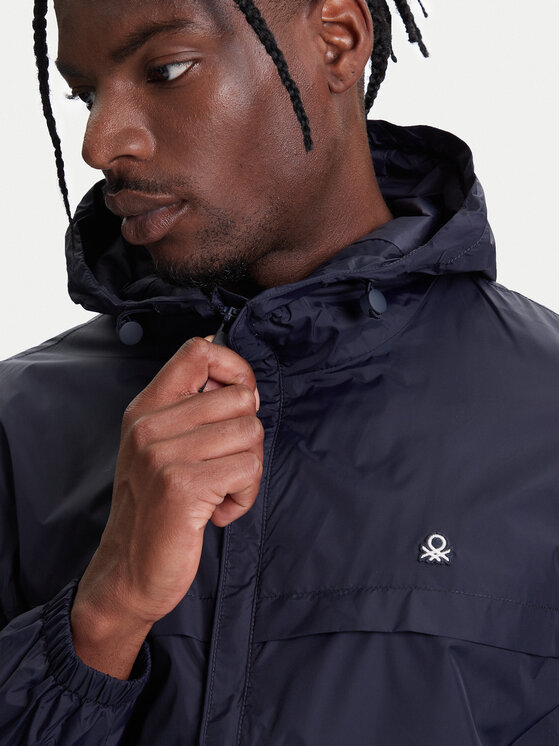 United Colors Of Benetton United Colors Of Benetton Prehodna jakna 2VDWUN06A Mornarsko modra Regular Fit