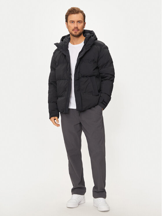 4F 4F Žieminė striukė 4FWAW24TDJAM479 Juoda Loose Fit