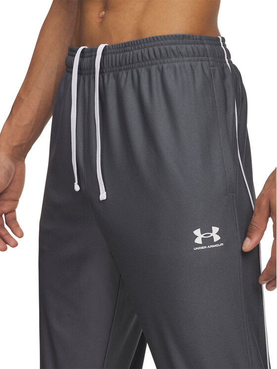 Under Armour Under Armour Dres 6004052 Szary Regular Fit