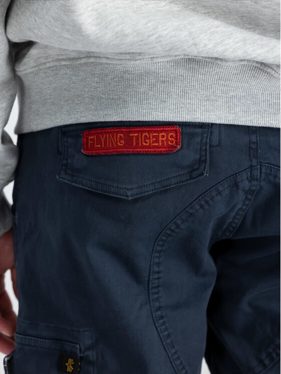 Alpha Industries Alpha Industries Spodnie materiałowe Petrol Patch 178207 Granatowy Slim Fit