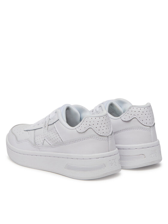 Under Armour Under Armour Sneakersy UA W Court 96 3028637 Bílá