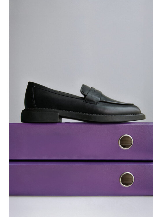 Estro Estro Loafers ER00117583 Čierna
