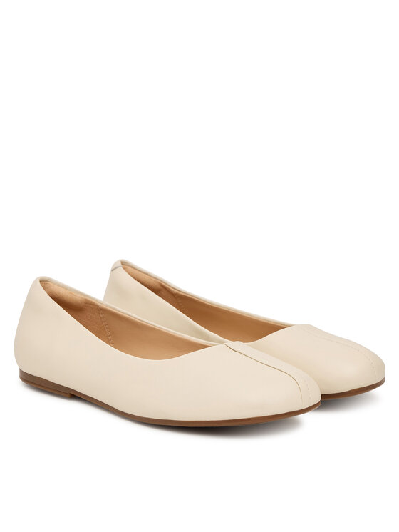Clarks Clarks Ballerinas Livia Lily 26186640 Écru