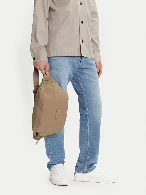 Calvin Klein Jeans Calvin Klein Jeans torba za okoli pasu Metro Oversized Waistbag Ny LV04G3088G Bež