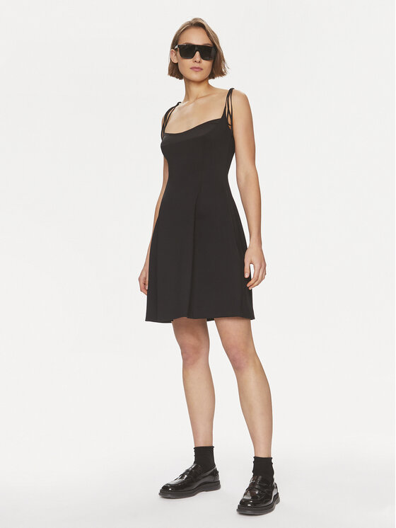 HUGO Hugo Ежедневна рокля Kamuran 50510426 Черен Regular Fit