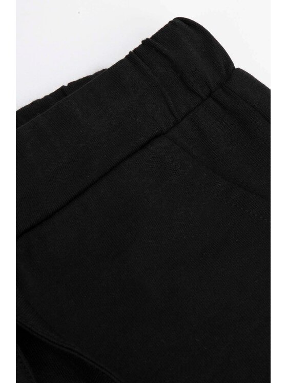 Coccodrillo Coccodrillo Szorty ZC3121401GYM-021 Czarny Regular Fit