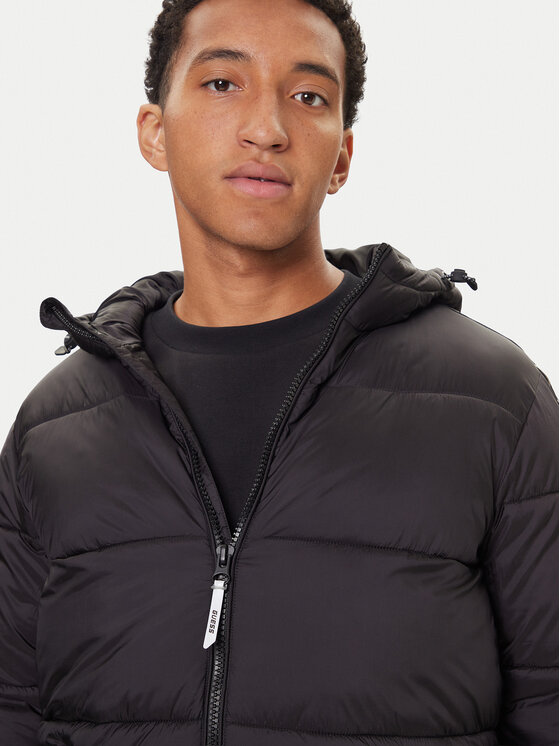 Guess Guess Žieminė striukė Z5BL17 WO06I Juoda Regular Fit