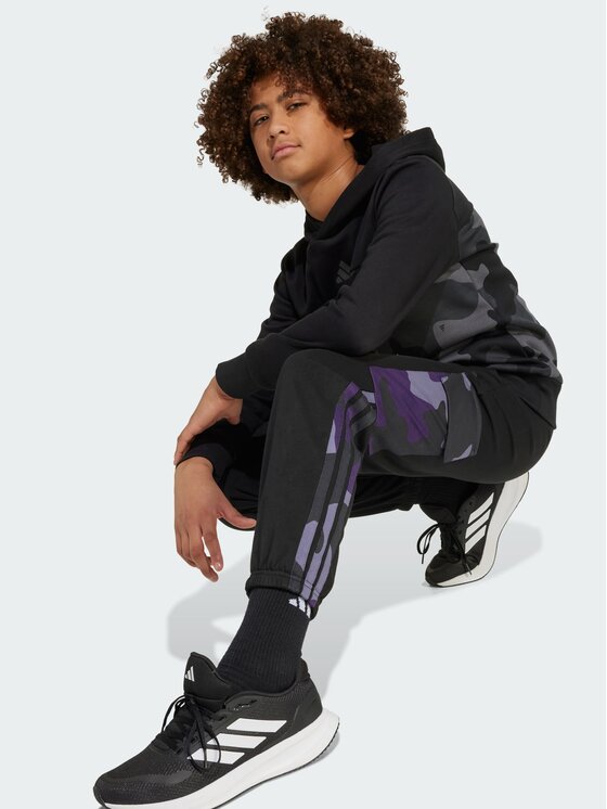 adidas adidas Spodnie materiałowe 151059 Czarny Regular Fit